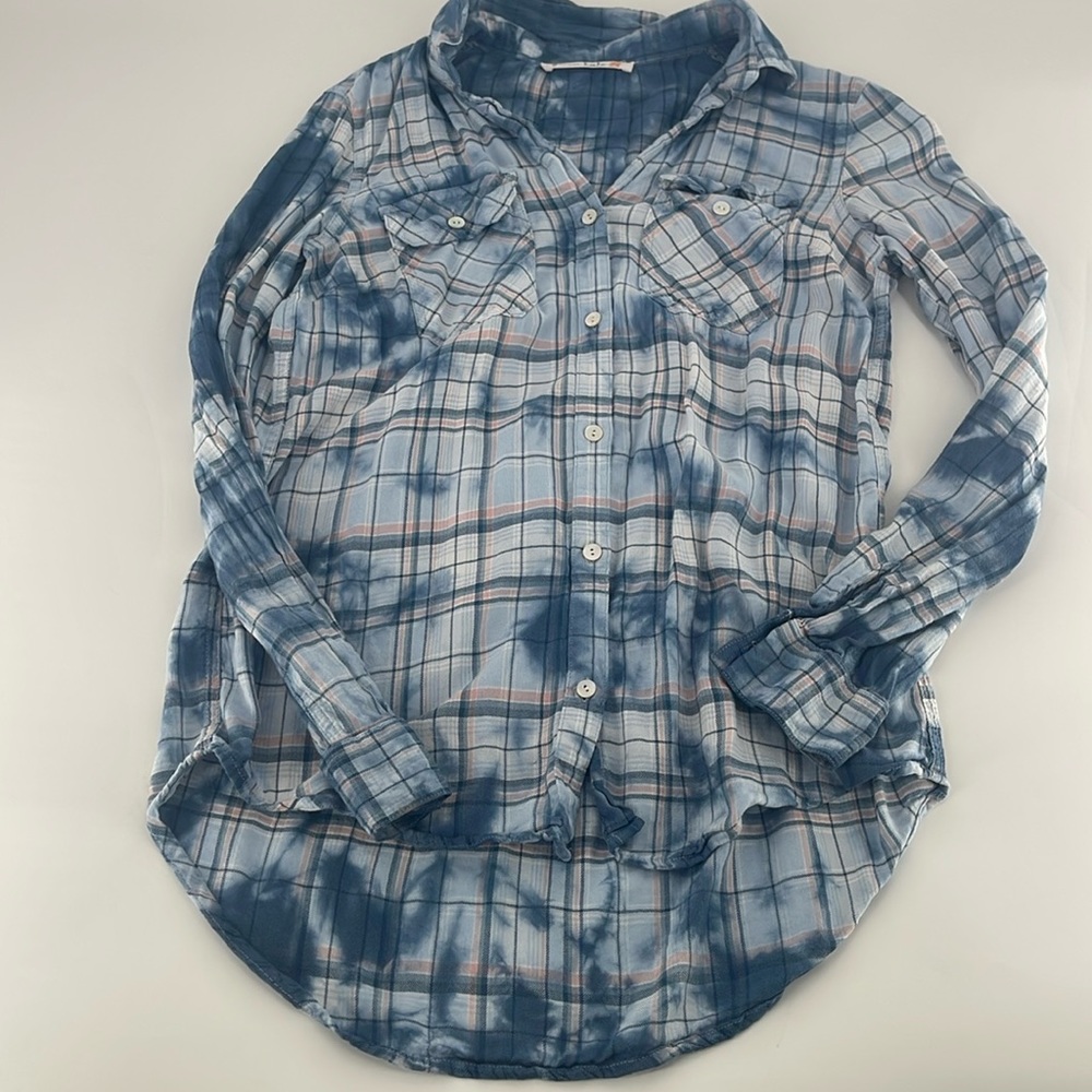 Given Kale Blue Tie Dye Button Up Tunic Top